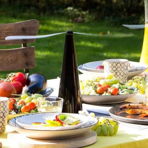 La solution idéale pour éloigner les mouches de votre repas !