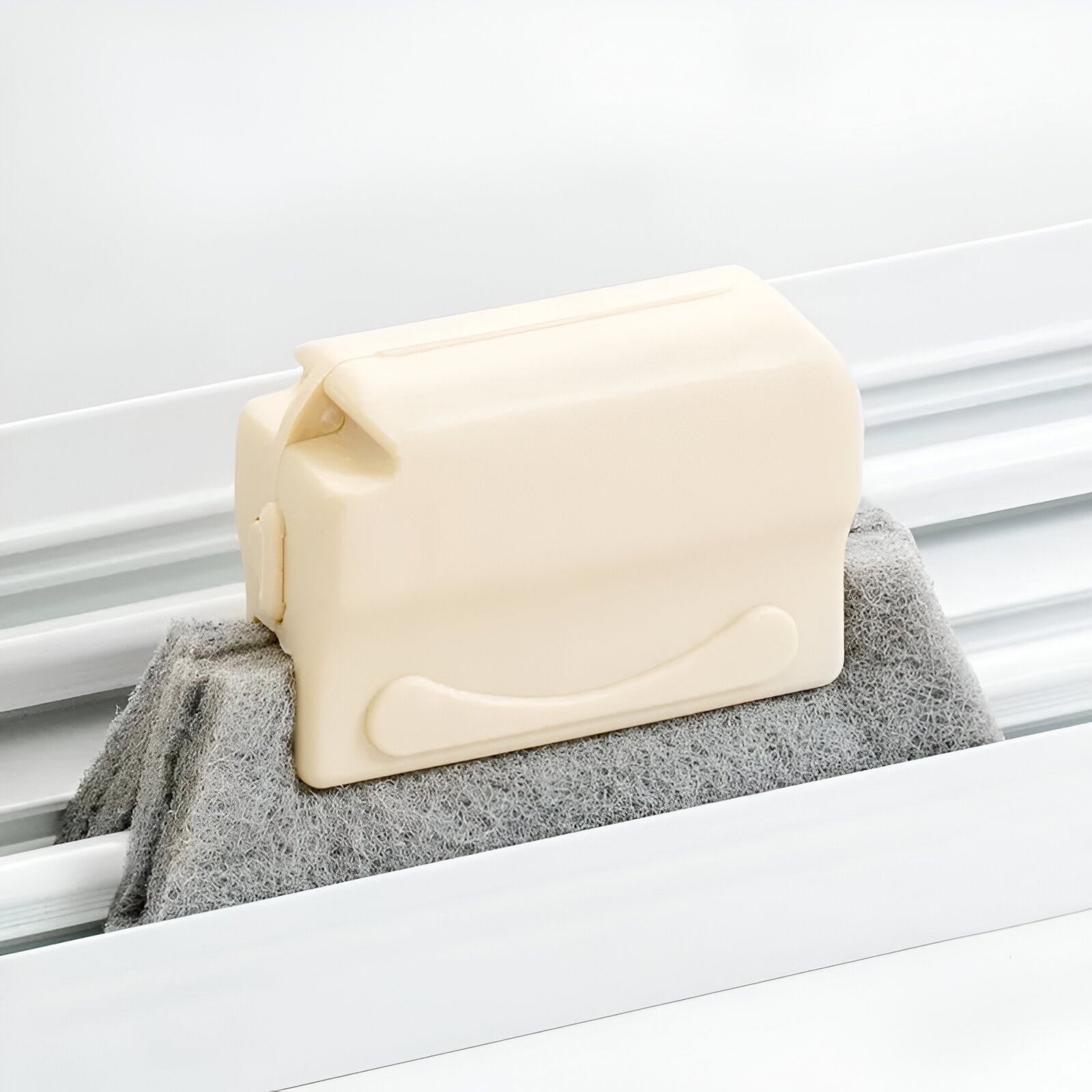 Brosse de Nettoyage des Rainures de Fenêtres : Un Outil Indispensable