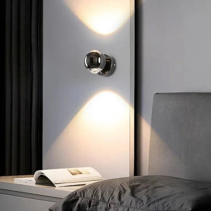 Découvrez la PureLight - Lampe Murale Orientable à 180°