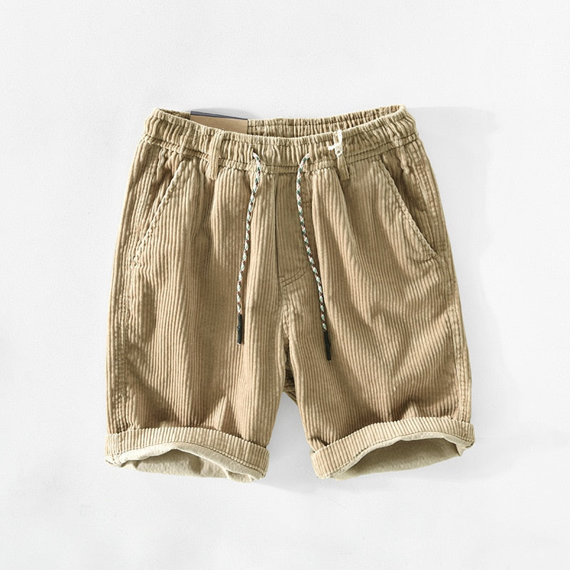 Short en coton beige à coupe décontractée pour un look décontracté et confortable