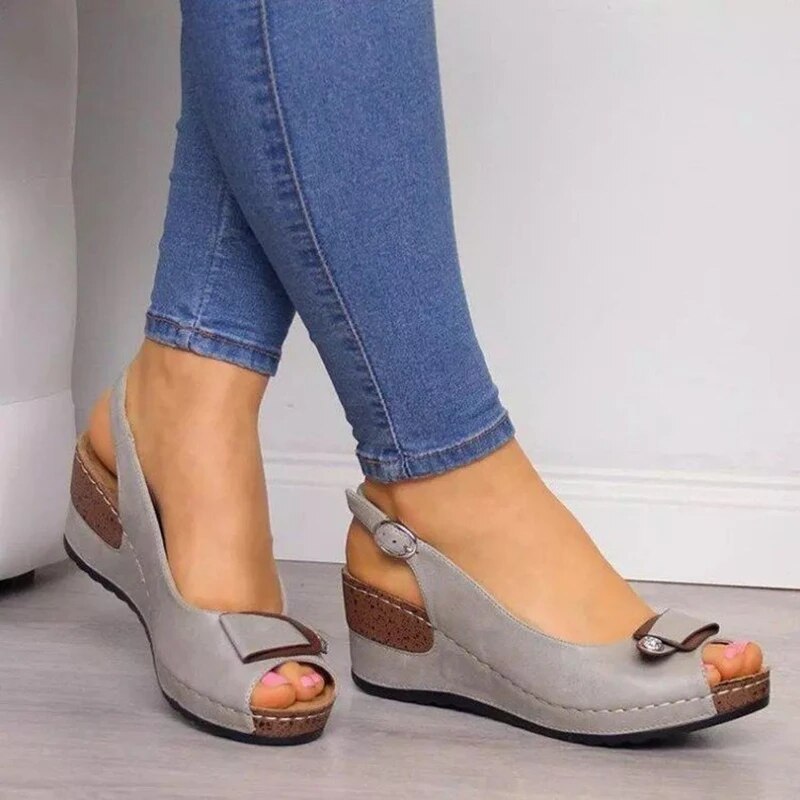 Sandales confortables Gris avec semelle confortable pour soutien pieds trav