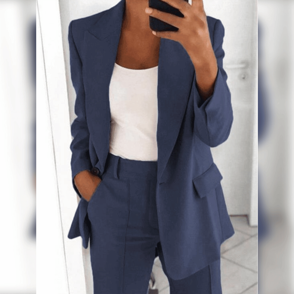 Blazer chic bleu marine, intemporel et stylé, qualité supérieure