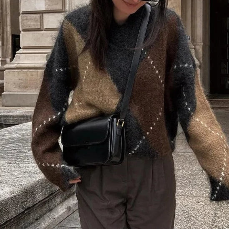 Pull doux Femka en taille XS avec motifs géométriques et tricot traditionnel