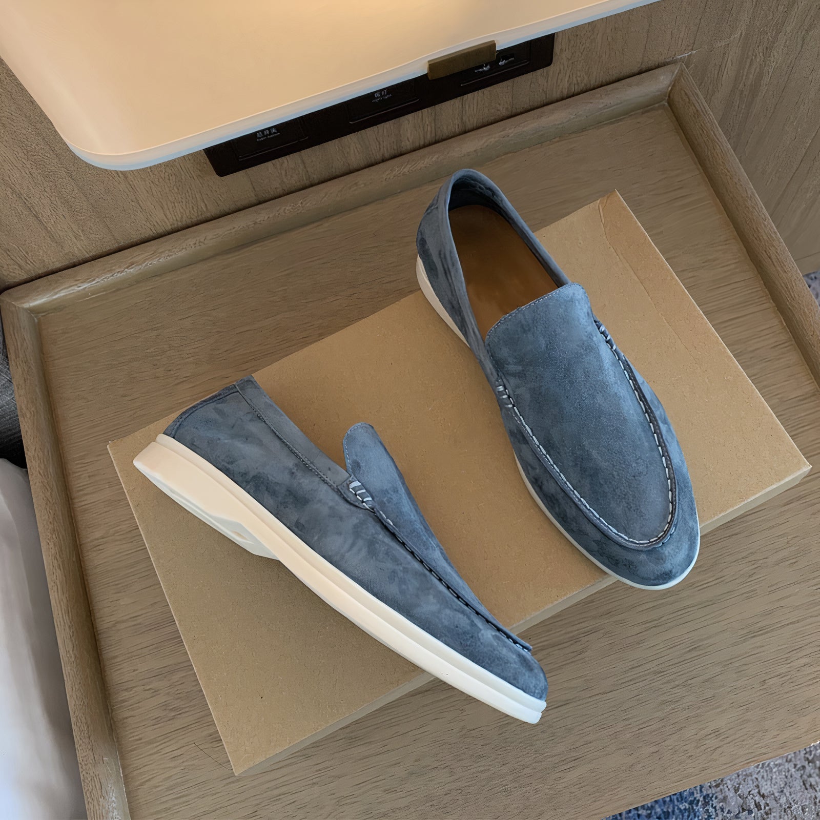 Mocassins en Cuir Bleu Clair Vintage - Confort au Quotidien et Élégance Masculine