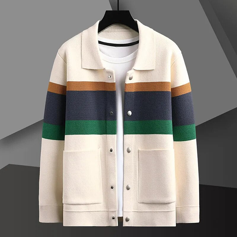 Cardigan en maille jacquard Beige royal, style patrimonial et coupe polo trav