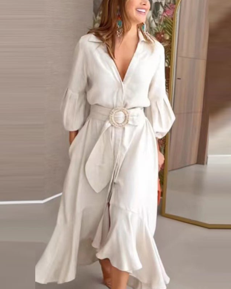 Robe Lila en polyester premium avec décolleté col V, poignets plissés et lien à nouer - élégance moderne - Blanc