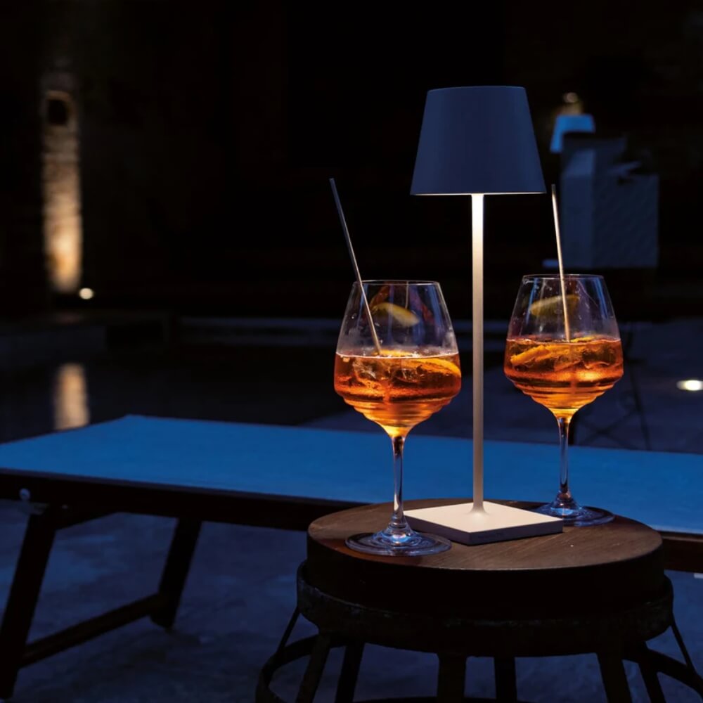 Lampe iconique Maïa avec contrôle tactile pour une ambiance personnalisée dog tra