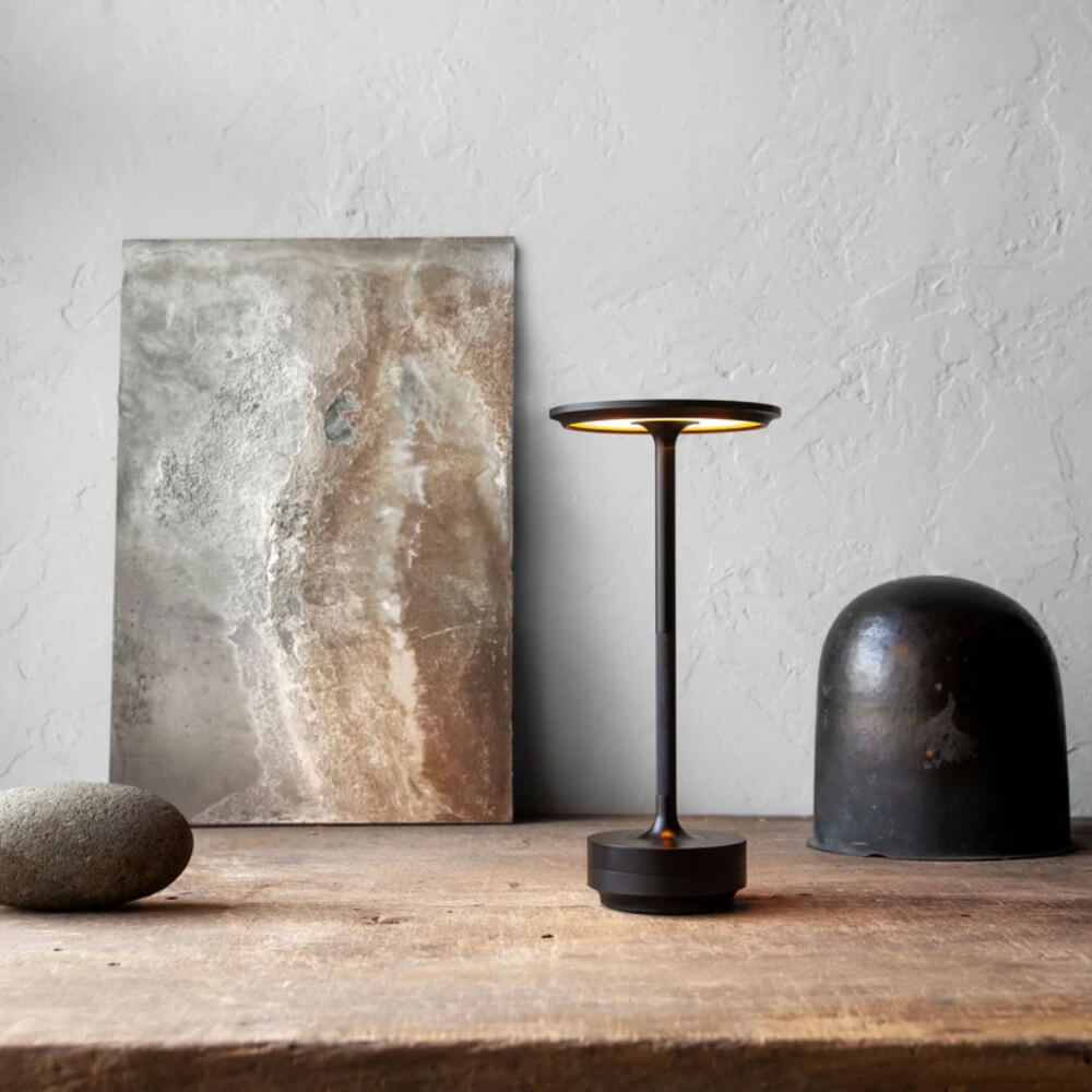 Lampe Prestige Mario en Aluminium de Qualité avec Contrôle Lumineux et Technologie Tactile