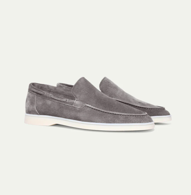 Mocassins en daim véritable Gris clair pour une allure moderne et chic travel