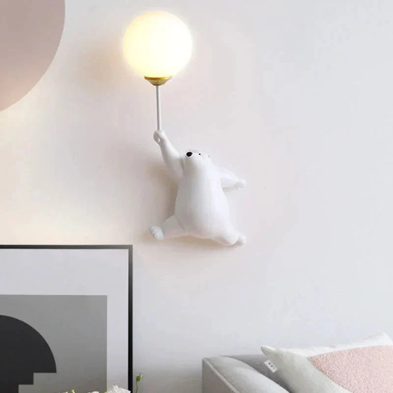 Lampe Murale Cartoon MagicToon - Ambiance Ludique pour Enfants dog travel bottle