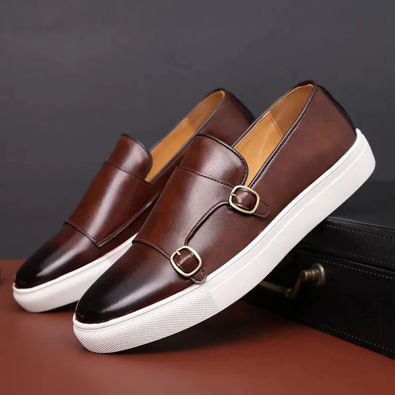 Chaussures en cuir de luxe pour hommes avec élégance intemporelle en Marron dog t