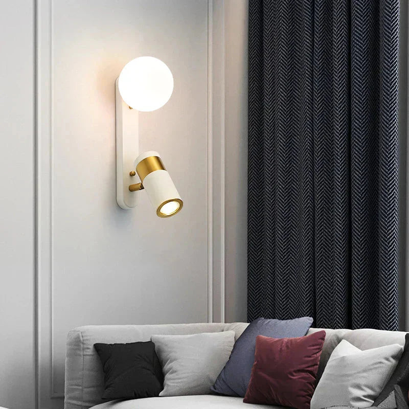Lampe Murale Moderne Scandinave NordiLume - Éclairage Minimaliste Blanc dog trave