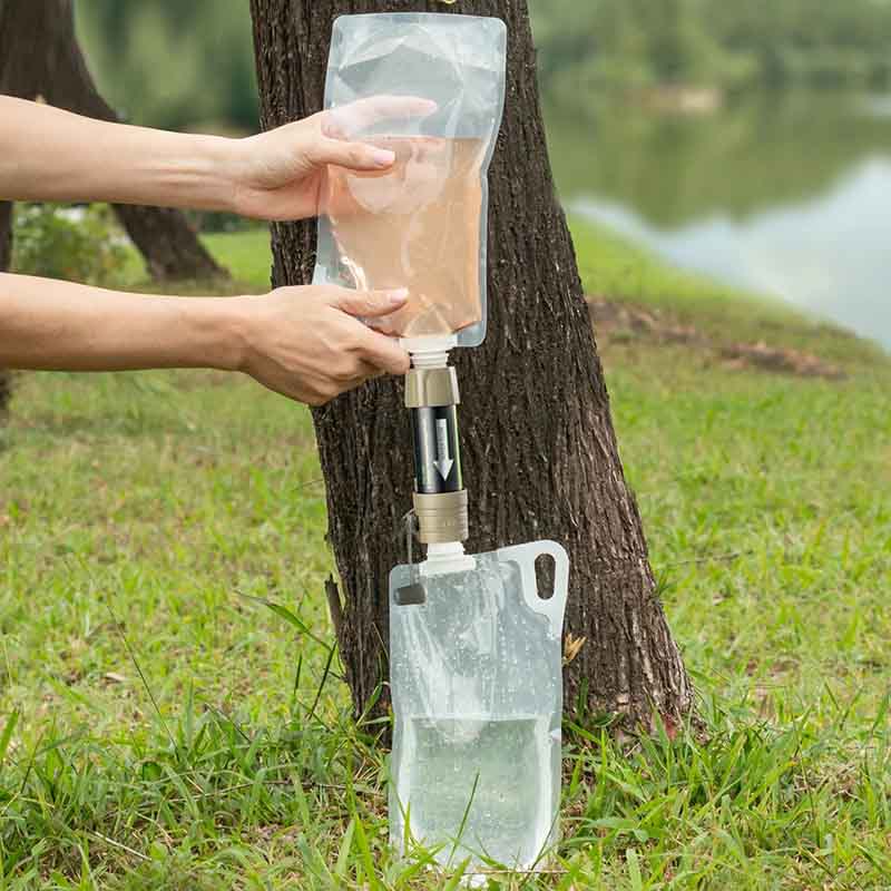 Filtre Eau Portable - Solution écologique pour Aventuriers Nature