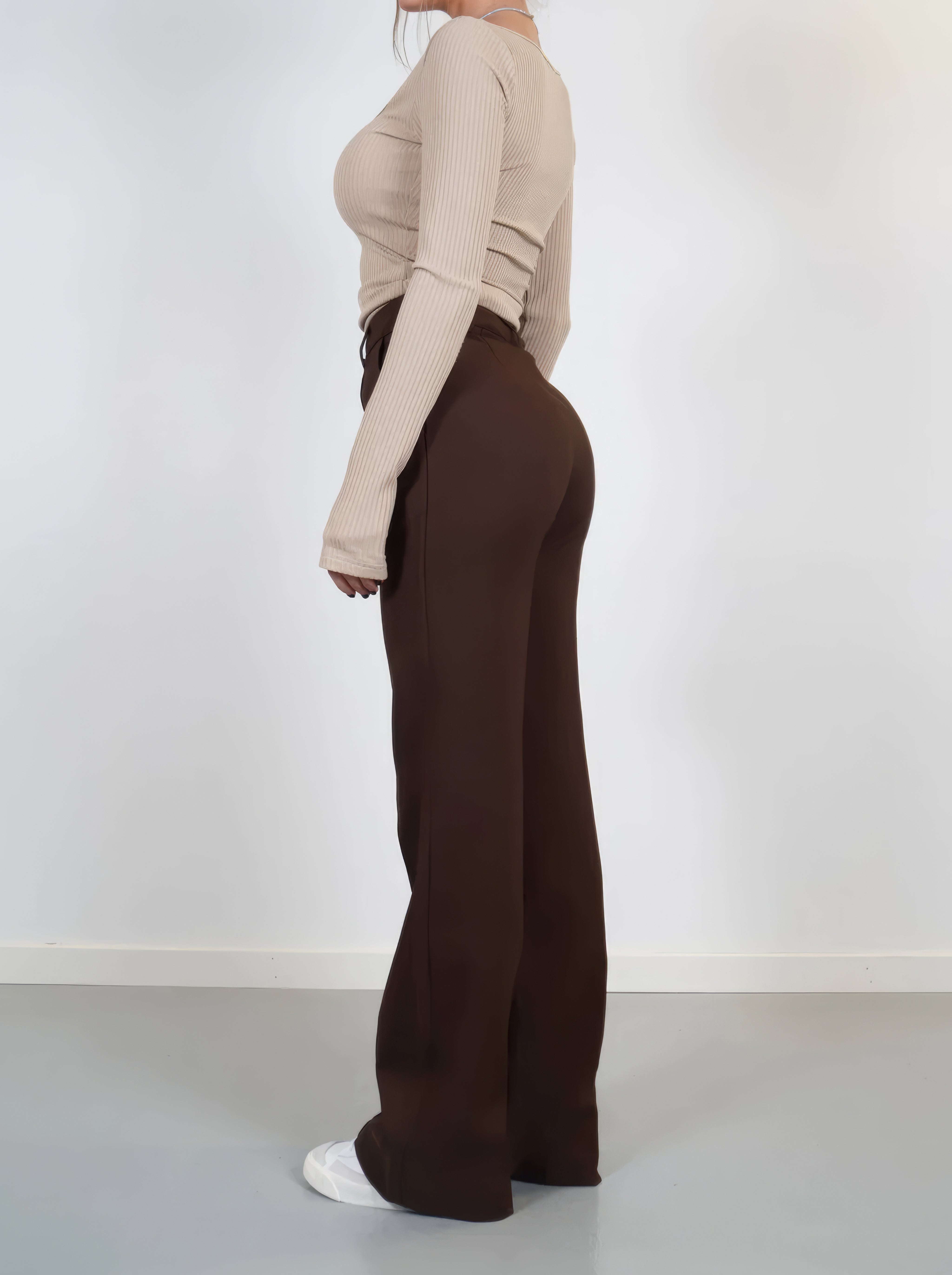 Pantalon large taille haute Pauline - Confort exceptionnel et coupe flatteuse dog