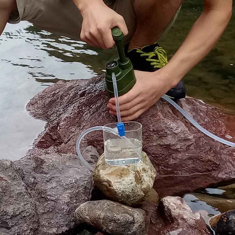Compact et léger, idéal pour les voyages en plein air