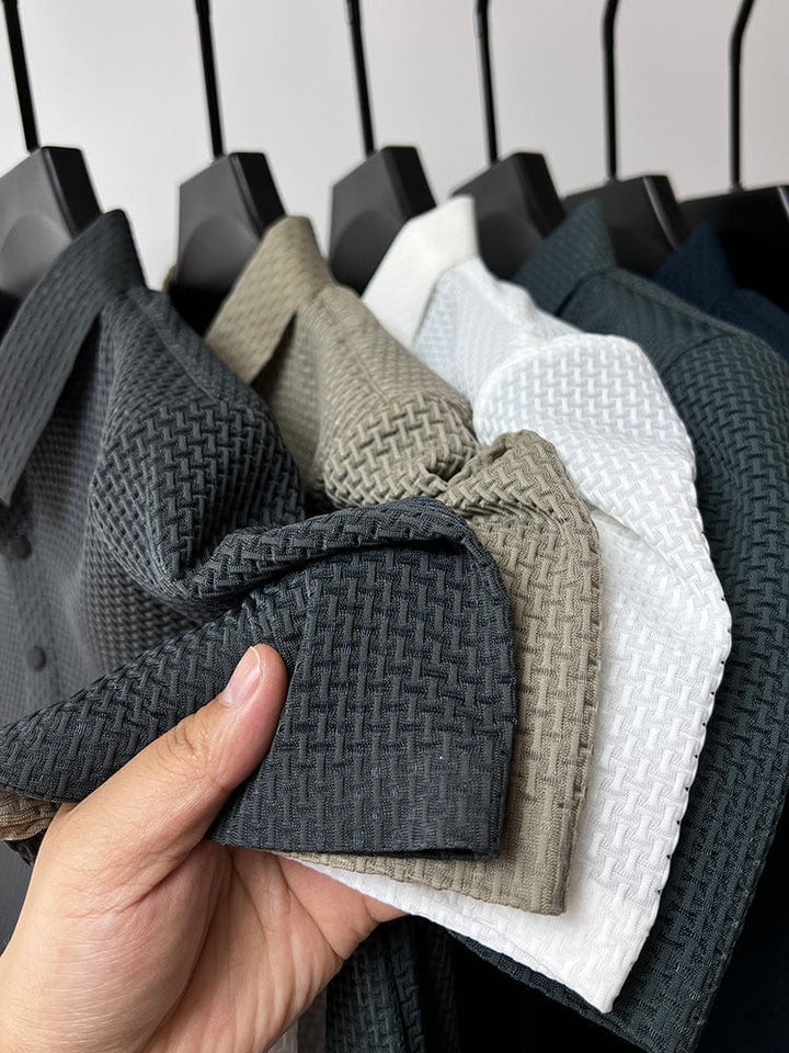 Polo de luxe à manches courtes de couleur Gris pour un style décontracté et sophistiqué