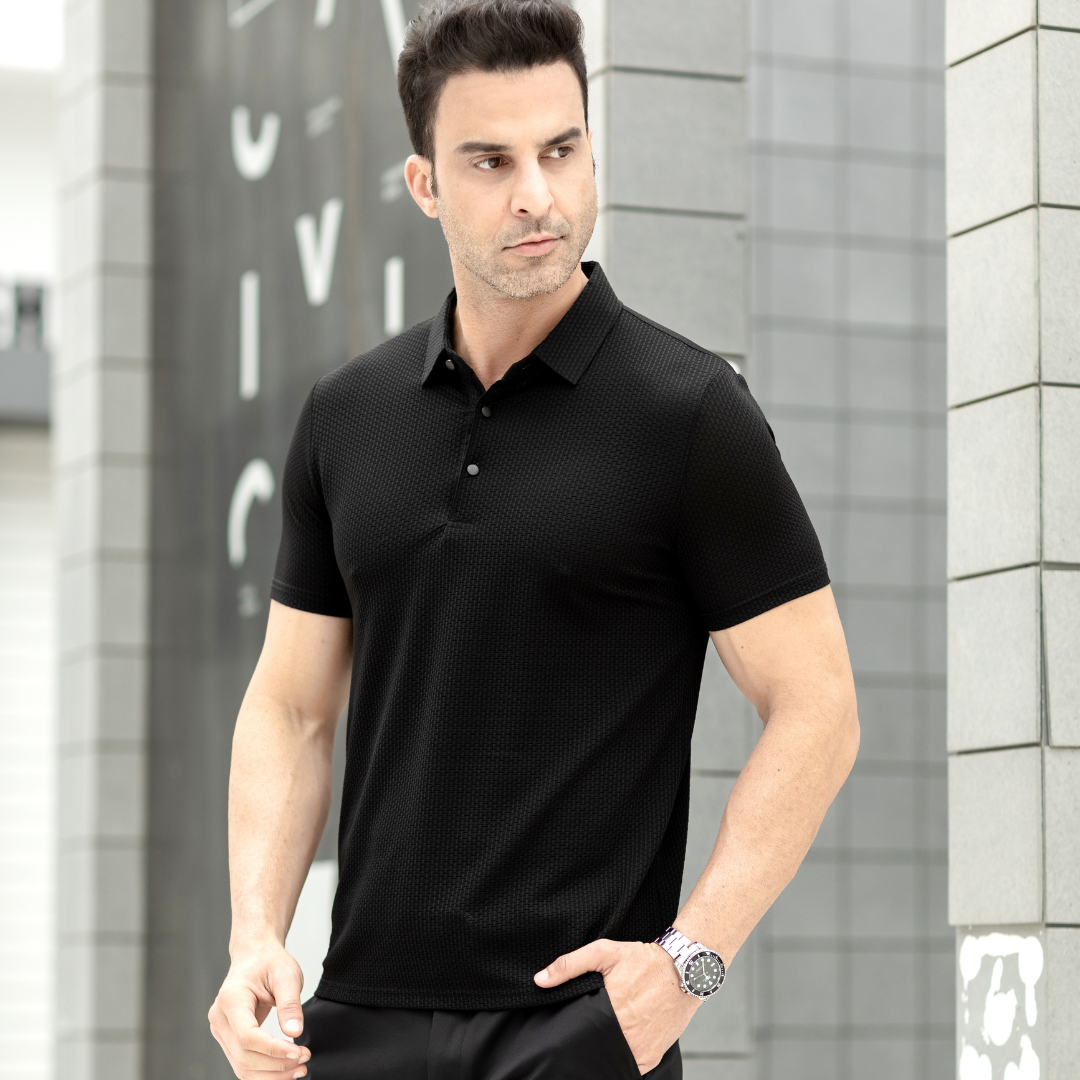 Polo de luxe à manches courtes de couleur Gris pour un style décontracté et sophistiqué