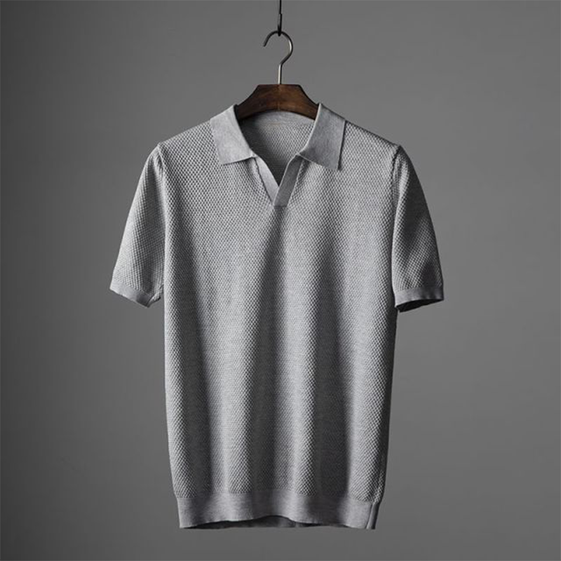 Polo tricoté Tom Harpy en coton extrafin - Gris prononcé, silhouette ajustée et style polyvalent