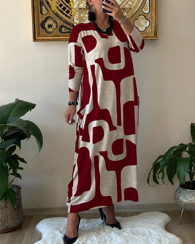 Robe élégante avec manches longues et col rond desig