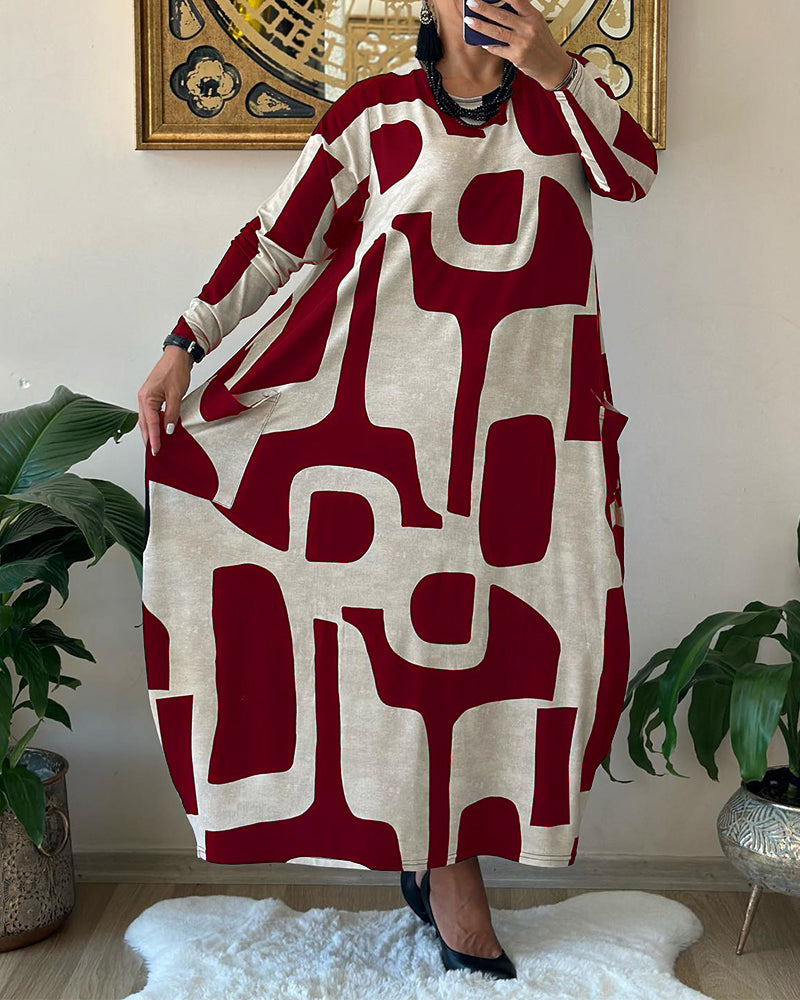 Robe élégante avec manches longues et col rond desig