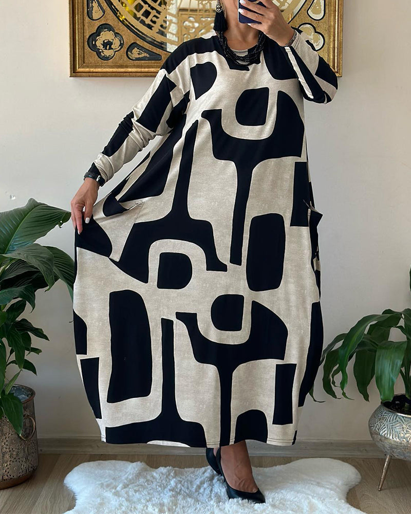 Robe élégante avec manches longues et col rond desig