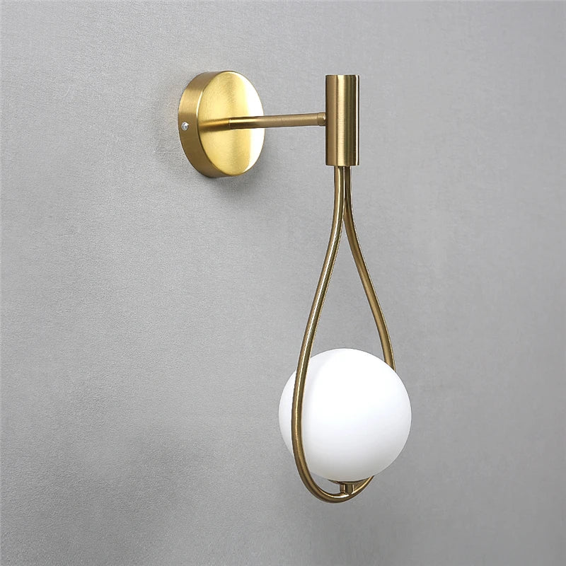 Lampe Murale en Verre Métal Or avec Ampoule LED - Design Élégant ZenithGlass dog